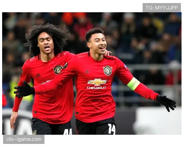 米兰双雄巅峰对决，德比战前双方状态引发球迷热议