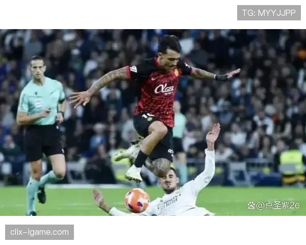 瓦伦西亚攻势如潮，连续撕破对手防线引关注