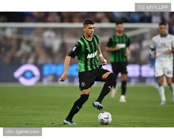 米兰高压逼抢战术引领意甲新潮流,球队状态持续回暖表现亮眼 米兰高压逼抢战术引领意甲新潮流,球队状态持续回暖表现亮眼