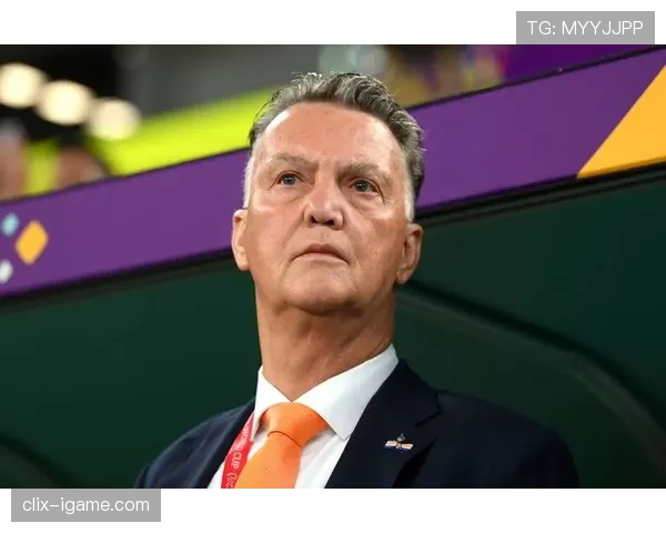 范加尔战术革命重塑现代足球:教练风格演变的关键推手 范加尔战术革命重塑现代足球:教练风格演变的关键推手