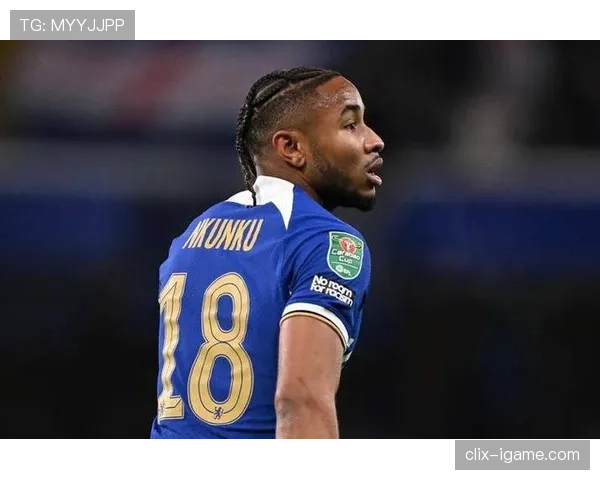 恩昆库在法国队的轮换竞争与战术角色解析 恩昆库在法国队的轮换竞争与战术角色解析